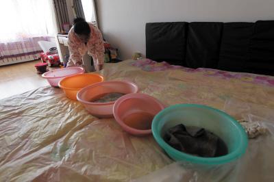 萍乡楼上漏水，住户失联，小区没物管，业主维权难！律师来支招……